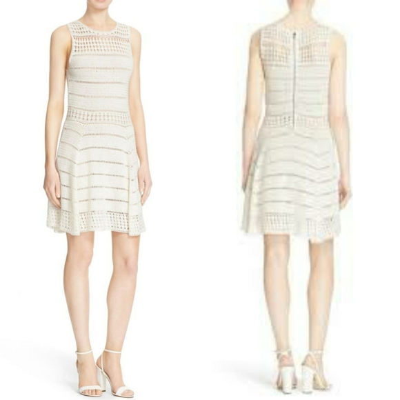 Alice + Olivia Dresses & Skirts - Alice + Olivia Noella crochet dress